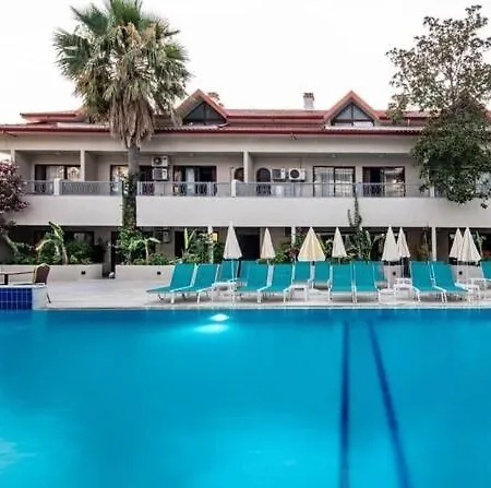 Golden Life Aparthotel