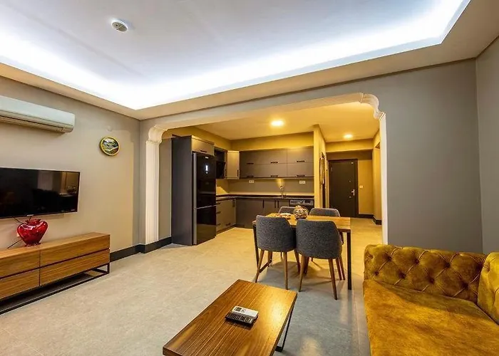 Aparthotel Golden Life *