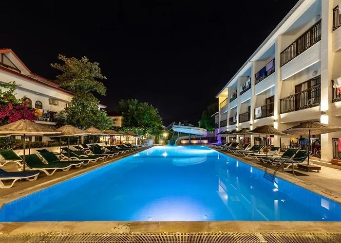 Aparthotel Golden Life